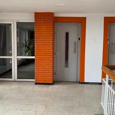 Titan Park Vista Апартаменты